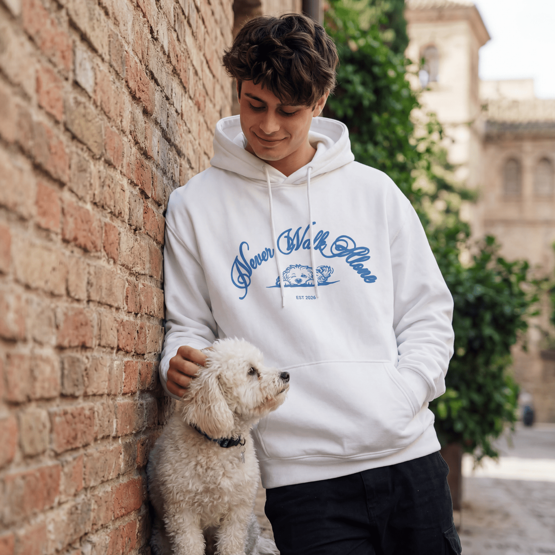 Never Walk Alone hoodie achterkant – Just Groom Me